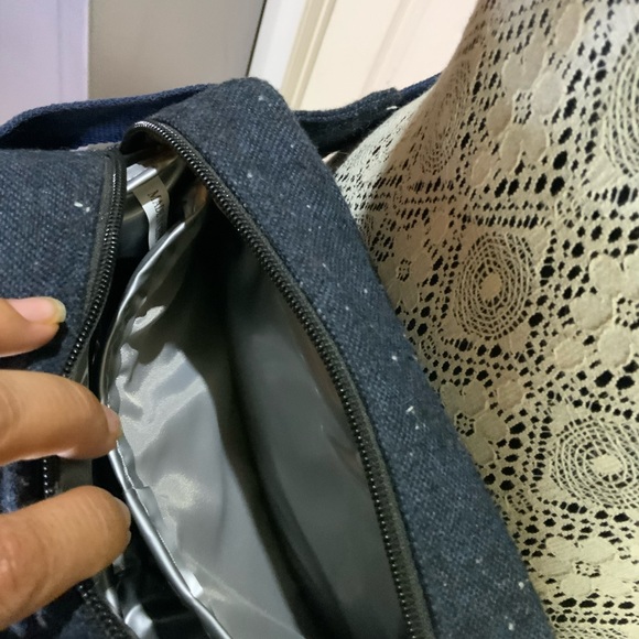 Foster & RYE INSULATED FANNY PACK - Picture 6 of 13